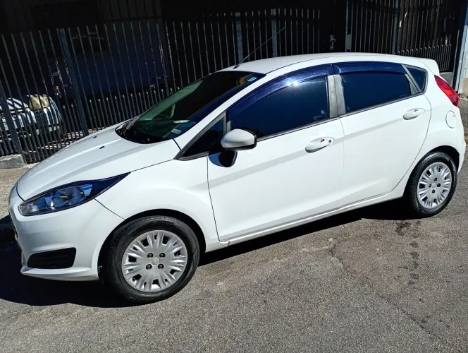 Ford Fiesta 1.5 16V Flex Mec. 5P 2014