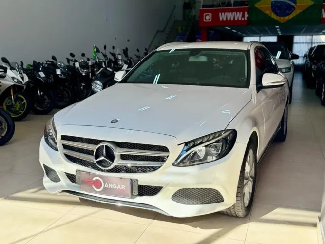 Mercedes-Benz C-180 2015