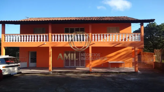 Chácara de 5 quartos com 211m² à venda em Caçapava-SP, bairro Portal Mantiqueira. Confira!