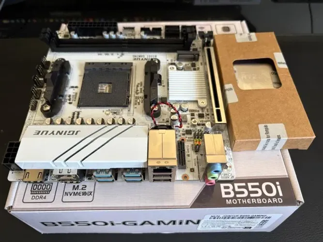 Kit Mini Itx - Placa mae B550i + Processador Ryzen 5700x [Novos] Leiam o anuncio!