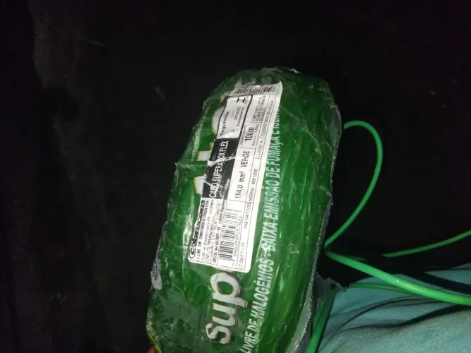 Rolo de fio marca cobra Deus e meio