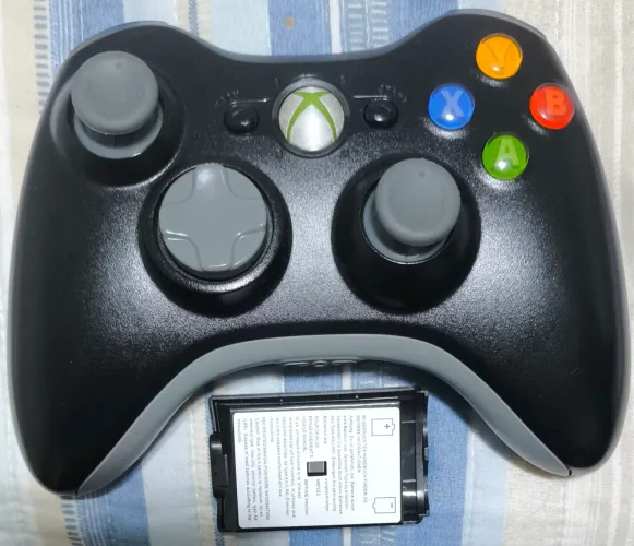 Excelente controle de Xbox 360 elite original em perfeito estado (raridade)