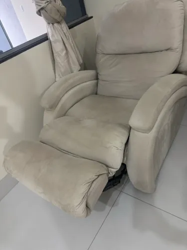 Poltrona reclinável 