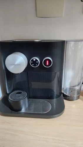 Cafeteira Nespresso Expert