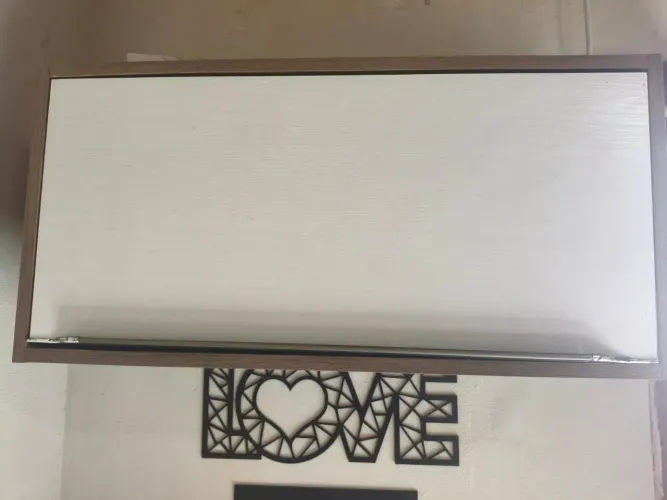 Móvel aéreo com porta