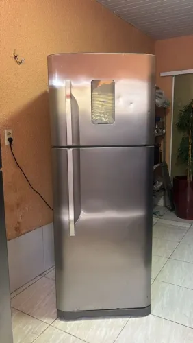 Geladeira Electrolux Inox 433 Litros