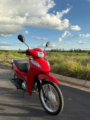 VENDE-SE HONDA/BIZ ES 125 2024/2025