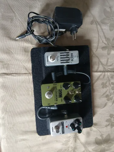 Mini pedal board para baixo 