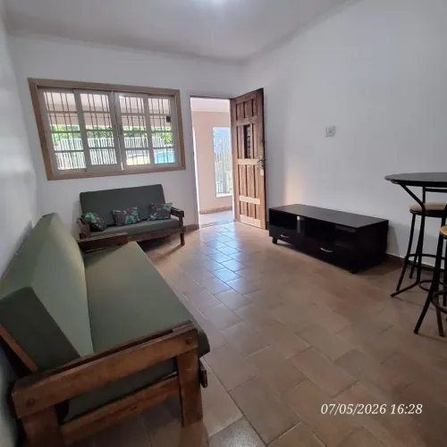 Alugo casa Guilhermina PG