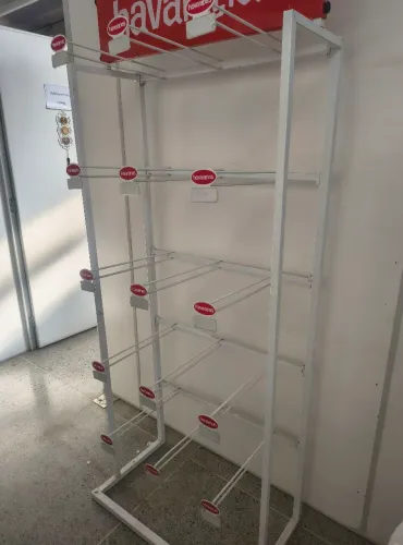 Expositor de havaianas