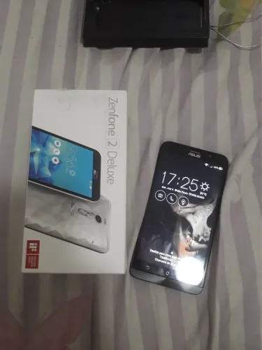 Celular Asus deluxe 128GB