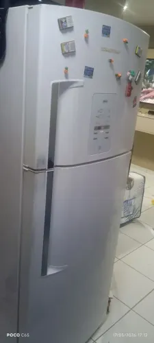 Vende-se Geladeira Urgente