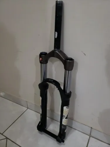 Suspensão Rockshox Domain 318 aro 26 120mm de curso dh dj dirt jump