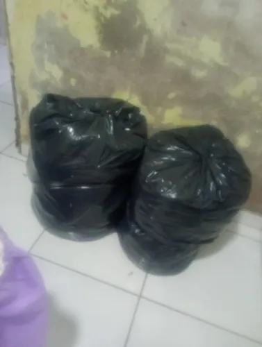 Estou doando 4 sacola de roupas