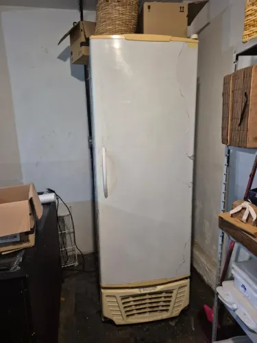 freezer vertical gelopar 575 litros