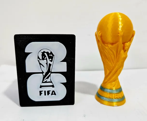 Protetor de figurinhas da Copa mais réplica miniatura da taça, kit colecionador 