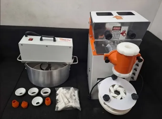 Maquina de salgados com masseira completa