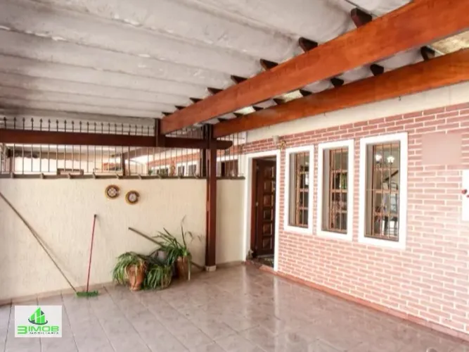 Sobrado para alugar com 120 m2 com 2 Dormitórios, 2 vagas