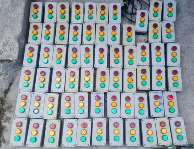 Caixa de controle Iwebqsap com interruptor de botão de luz 