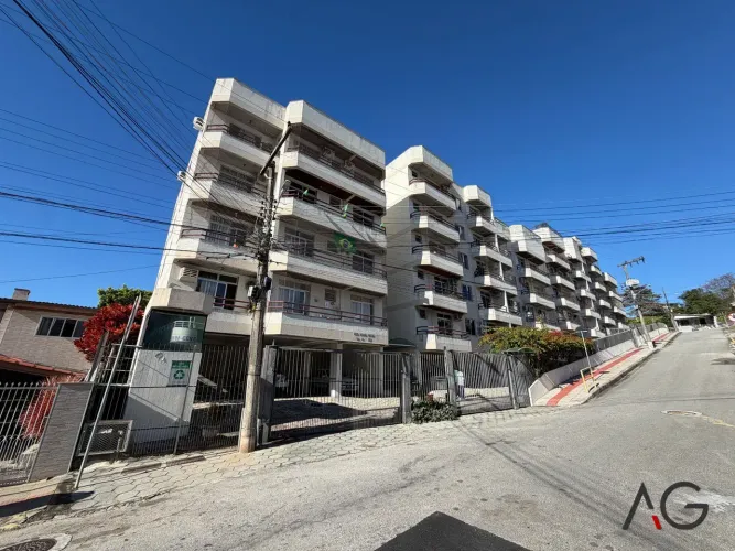 Apartamento para aluguel tem 97 m² com 2 quartos em Estreito - Florianópolis - SC