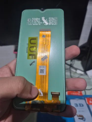 Tela Samsung A12 com 2 películas. E power botão <br>E um powerbutam.