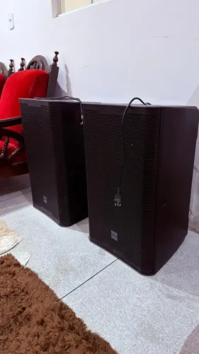 SOM COMPLETO 2 CAIXAS 6 MICROFONES (PREÇO A NEGOCIAR)