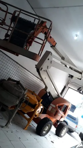 Plataforma articulada elevatória 16 metros 450AJ Diesel