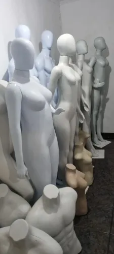 Manequins masculino feminino e Plus Size semi novo em perfeito estado