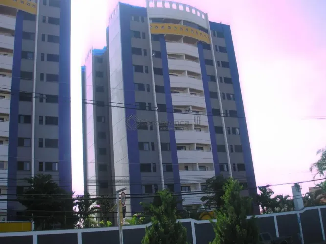 Apartamento com 3 dormitórios à venda, 113 m² por R$ 580.000,00 - Jardim Ana Maria - Soroc