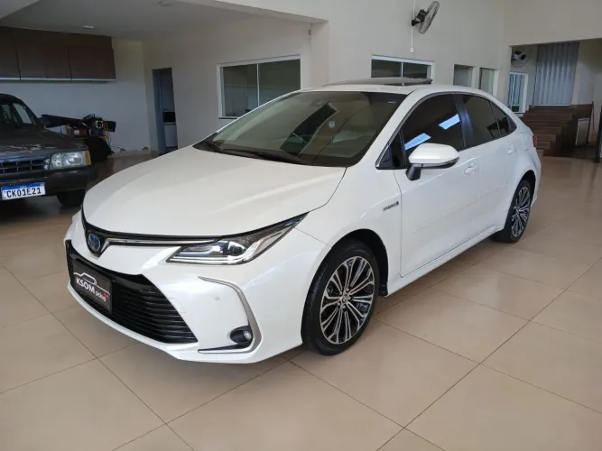 Toyota Corolla Altis Prem. Hybrid 1.8 Flex AUT 2023