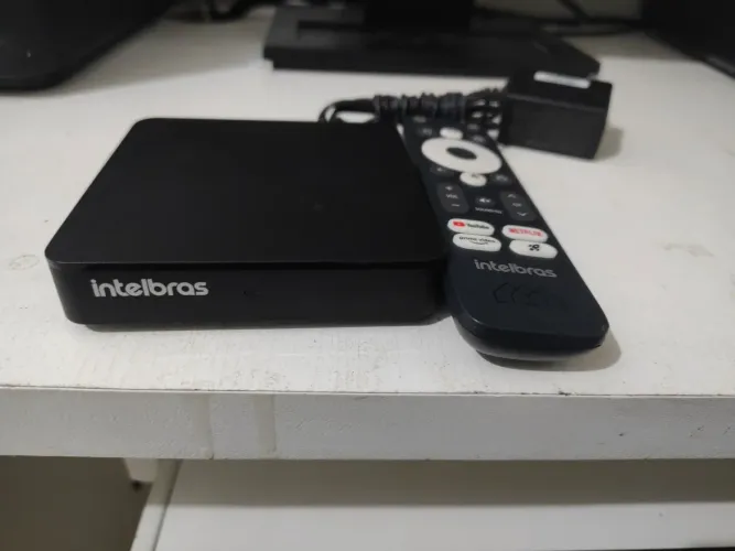 SSmart Tv Box Full Hd Izy Play Intelbras Hdmi Bluetooth Wi-fi Cor Preto De Voz
