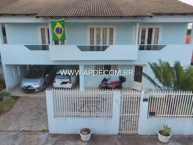 Casa para Venda em Brasília, Região dos Lagos (Sobradinho), 4 dormitórios, 2 suítes, 4 ban