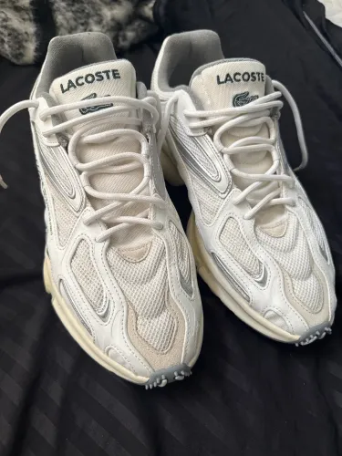 Tênis Lacoste L003