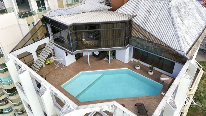 Cobertura Triplex de Alto Padrão à Venda no Bairro Ponta Aguda  Blumenau