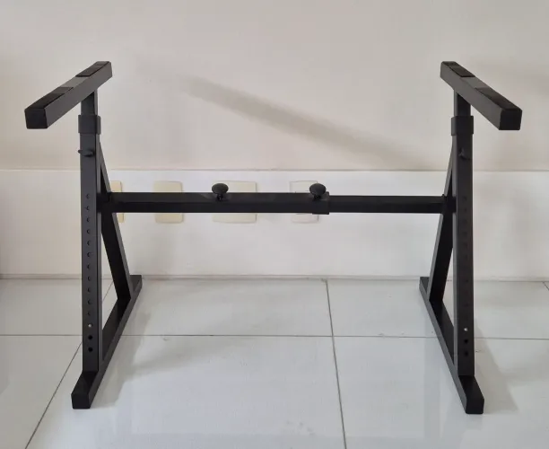 Suporte em Z para piano e teclado Stellar Labs