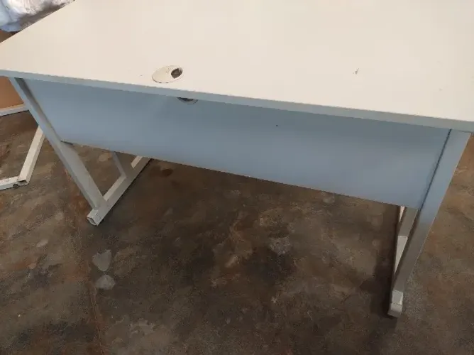 Mesa de escritório 