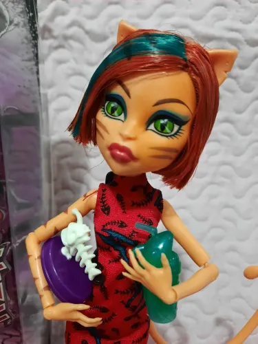 MONSTER HIGH TORALEI(FREAK FIELD TRIP)