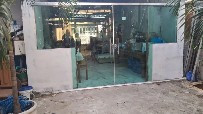 Portas e Janelas de Vidro Blindex com Alumínio Sob Medida