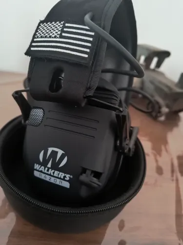 Abafador  eletrônico de proteção auditiva Walker's Razor Slim