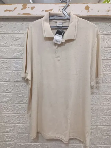 Vendo Camisa polo masculina nova Malwee tm G cor bege.