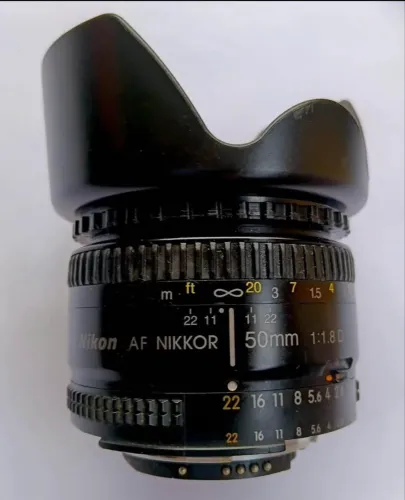 VENDO LENTE NIKON 50mm
