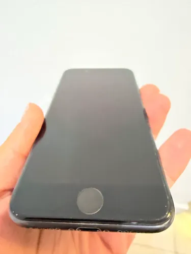 IPHONE 8 - PRETO