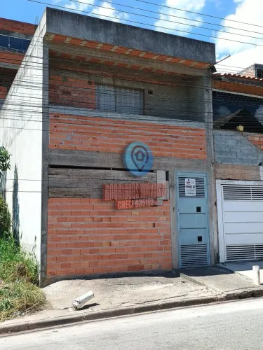 Casa à Venda em Vila Jamil - Ferraz de Vasconcelos