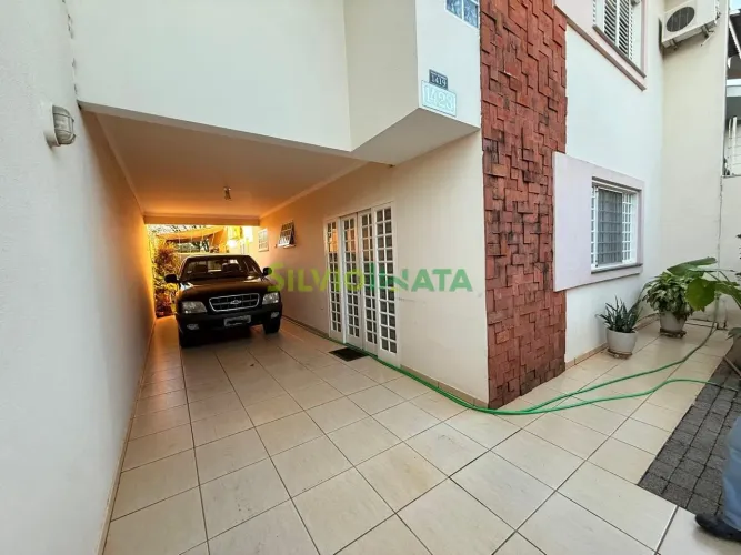 Sobrado à Venda na Zona 7 Maringá/PR