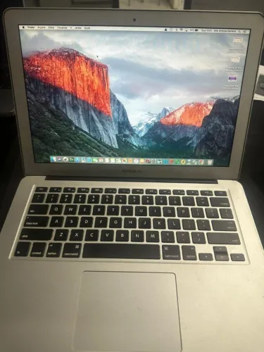Notebook MacBook Air - Intel 1,7Ghz Core i5 - 13 polegadas