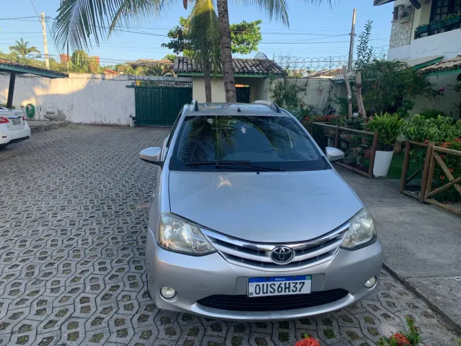 Toyota Etios XLS 1.5 Flex 16V 5P Mec. 2014