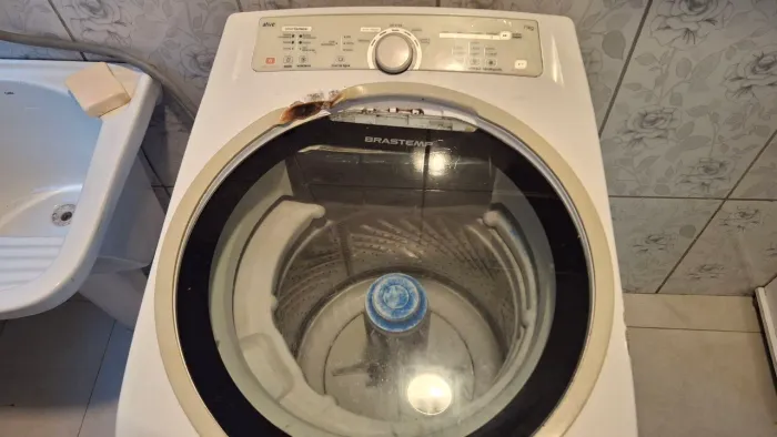 Máquina de lavar e forno elétrico