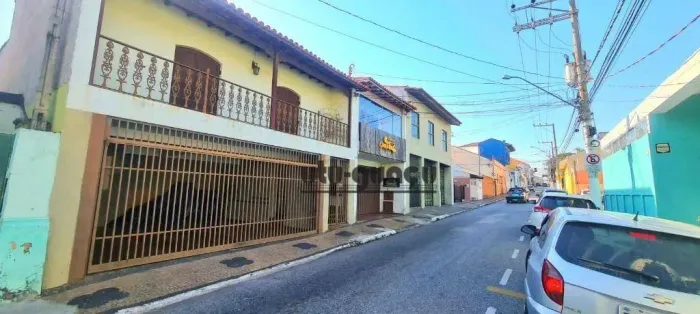 Casa com 4 dormitórios à venda, 180 m² por R$ 1.000.000,00 - Centro - Itu/SP
