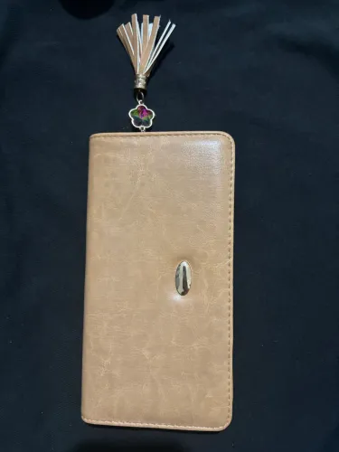 Carteira Feminina Grande (Nude/Camel) com Zíper e Divisórias