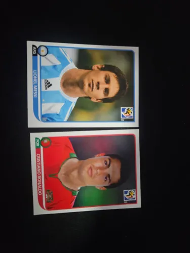 Figurinhas messi e cr7 copa 2010